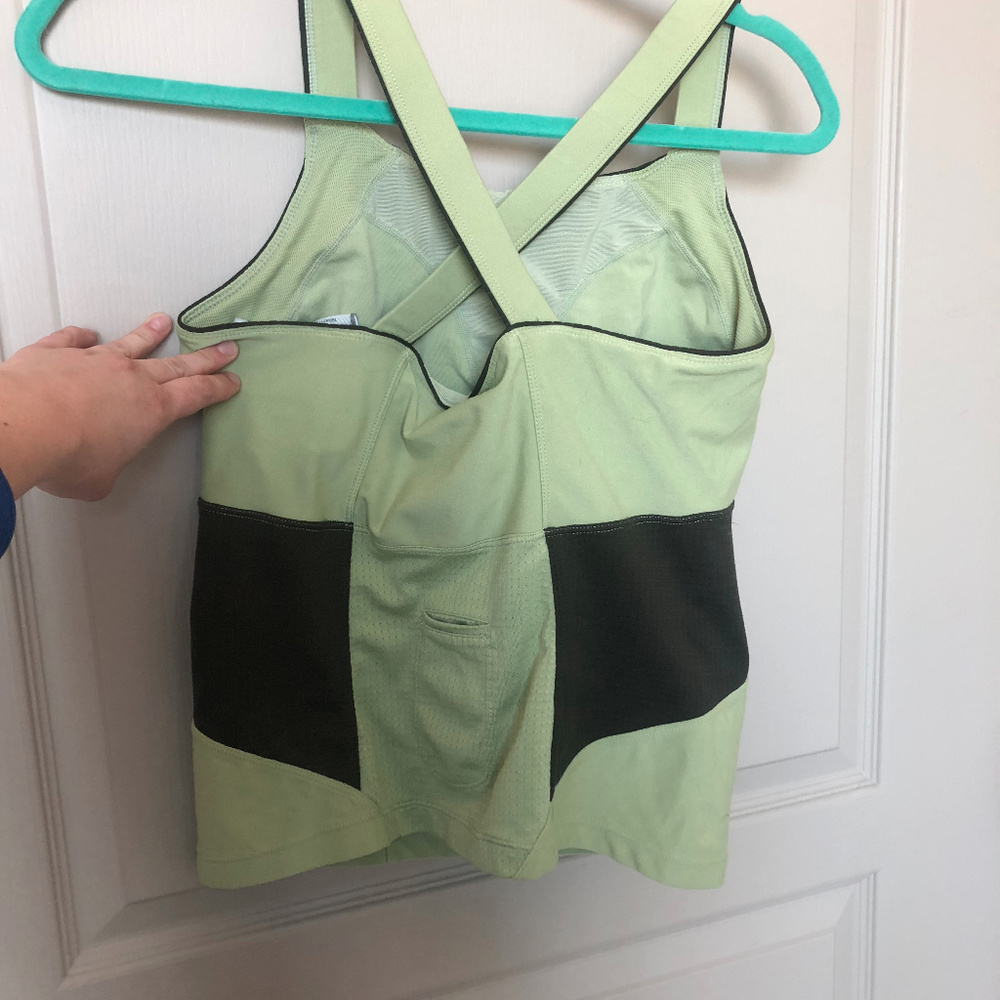 Nike FIT DRY Green Razorback Tank - Picture 5 of 5
